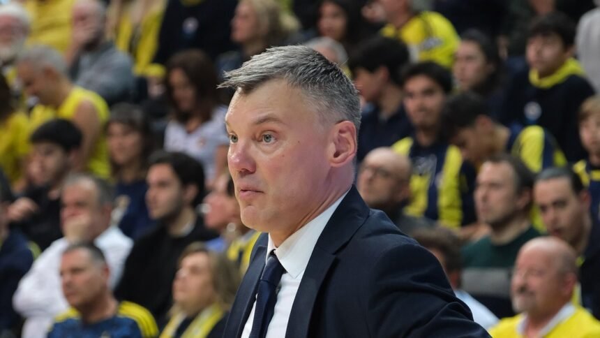 Κατάς: «Θα δείτε σύντομα αλλαγές» – Σφοδρή επίθεση Γιασικεβίτσιους στους παίκτες της Φενέρ