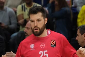 Σε εγρήγορση ο Πίτερς για την αναμέτρηση με τον Ολυμπιακό
