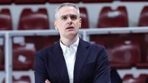 Καστρίτης: «Μεγάλη ομαδική νίκη, βελτιωθήκαμε εκεί που περιμέναμε»