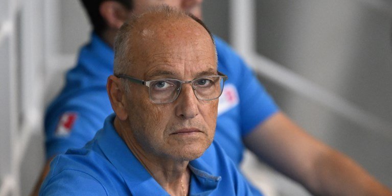 Συλλήψεις στην κορυφή της ΕΟΚ και της διαιτησίας για στημένα και στοιχηματισμό